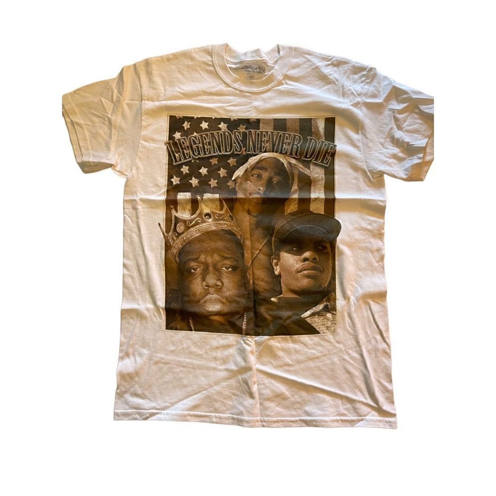 LEGENDS NEVER DIE GRAPHIC T SHIRT
